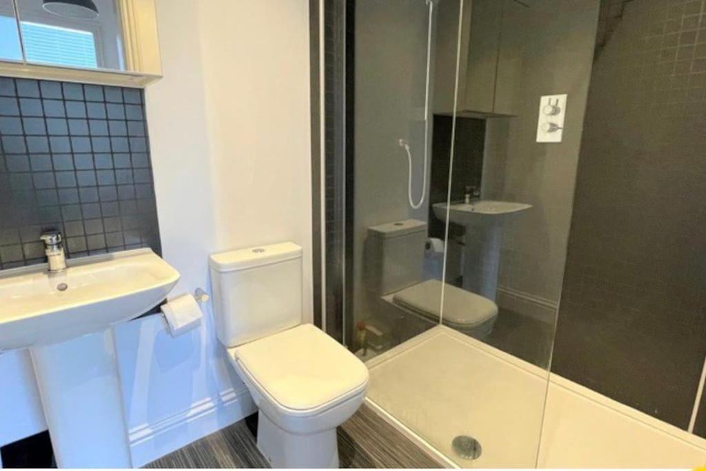 Clitheroe Town Centre Modern 2 Bed Apartment Екстериор снимка